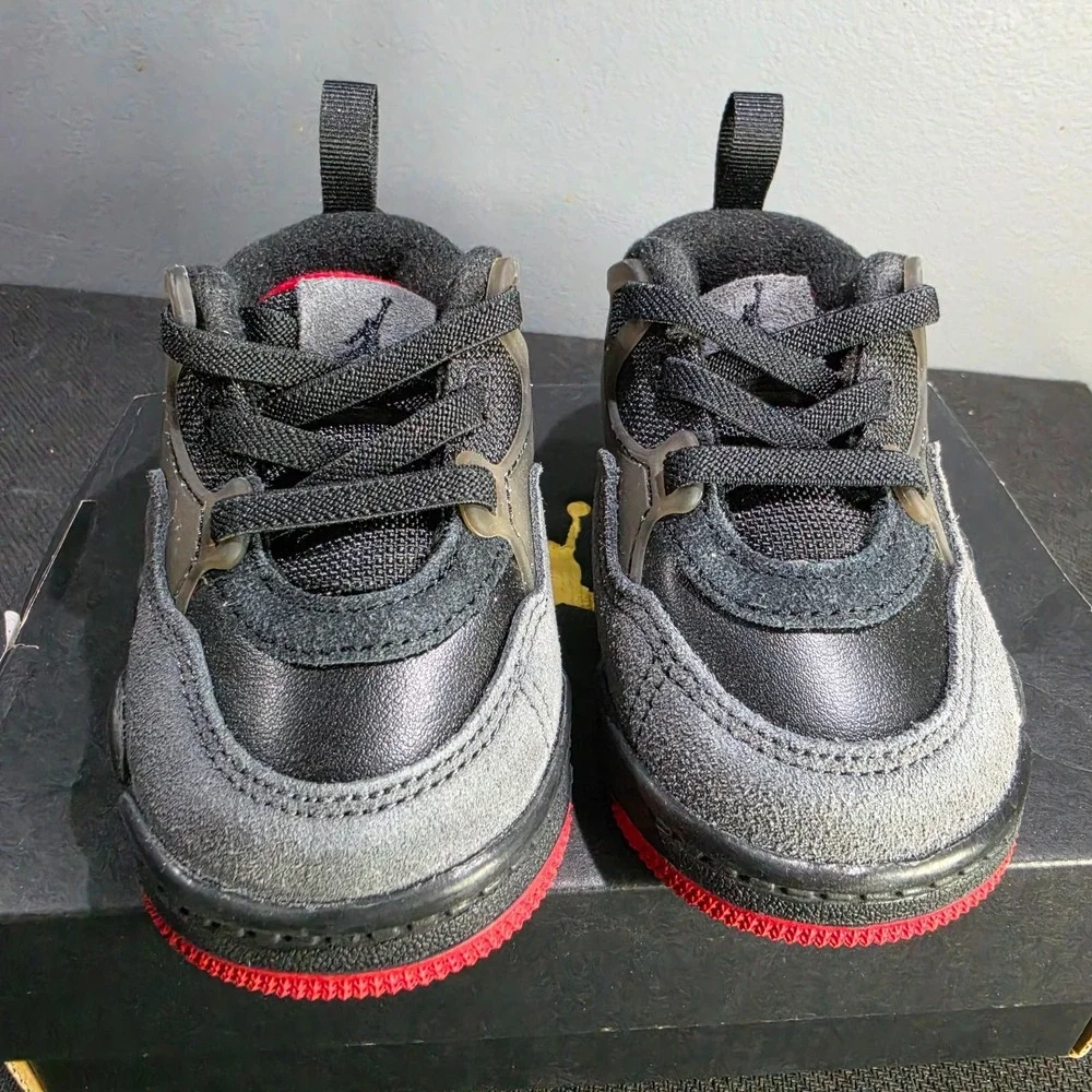 New 4C Jordan 4 RM TD FQ7937-060 Black Varsity Red Anthracite Toddler Box Damage